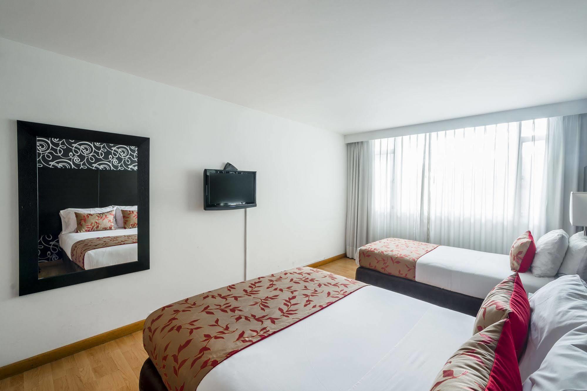 Hotel L'Etoile Javeriana Bogotá Esterno foto