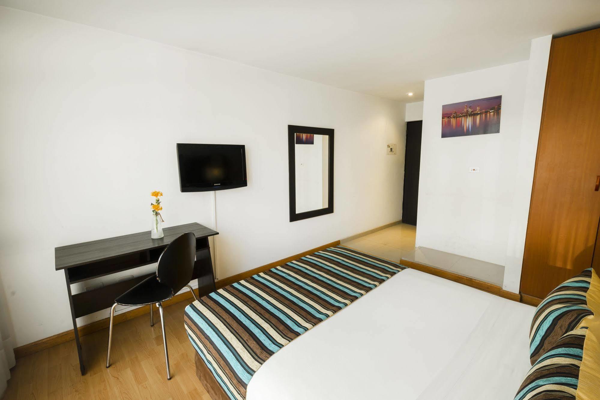 Hotel L'Etoile Javeriana Bogotá Esterno foto